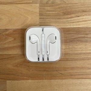 Apple Ear Buds